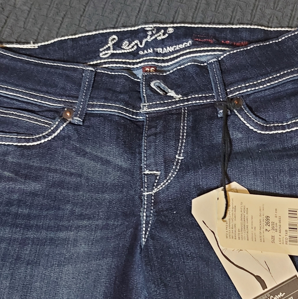 Levi's Woman's Jeans Size 26 Blue